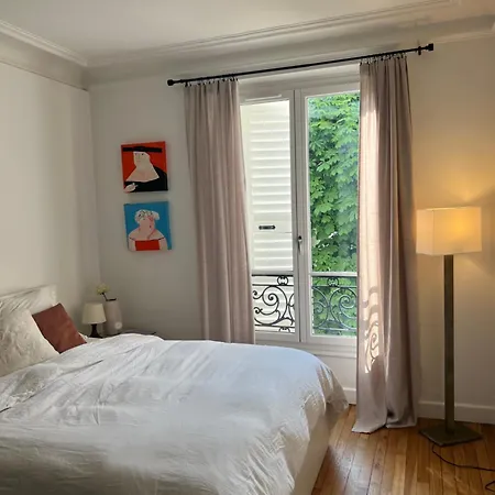 Luxurious In Trocadero Apartment Paris