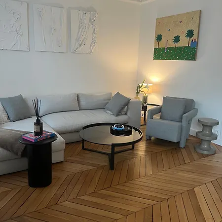 Apartment Luxurious In Trocadero